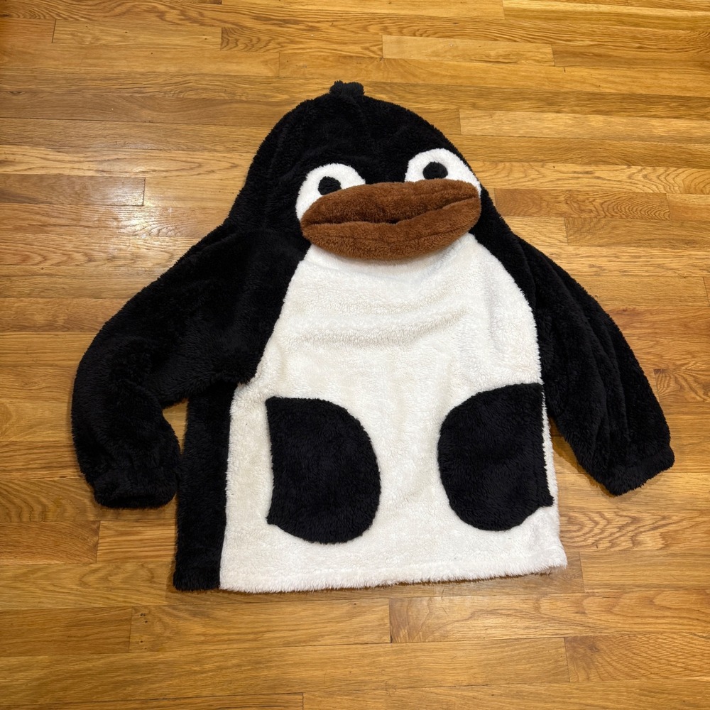 Penguin Novelty Sherpa Fleece Hoodie Black White 3D Beak Pockets Size M